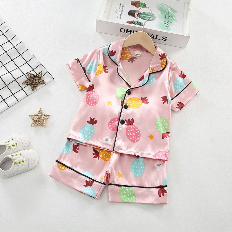 Pijamas para niños al por mayor, verano, nuevo, estilo coreano, ropa para el hogar para niños y niñas, dibujos animados de anime, pantalones cortos de manga corta, código 80-160_voghion.com