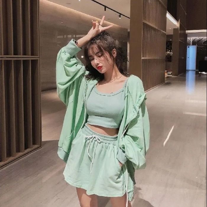 Ensemble trois pièces pour femme, décontracté, tendance, gilet et short, élégant et tendance, pour célébrités d'Internet_voghion.com