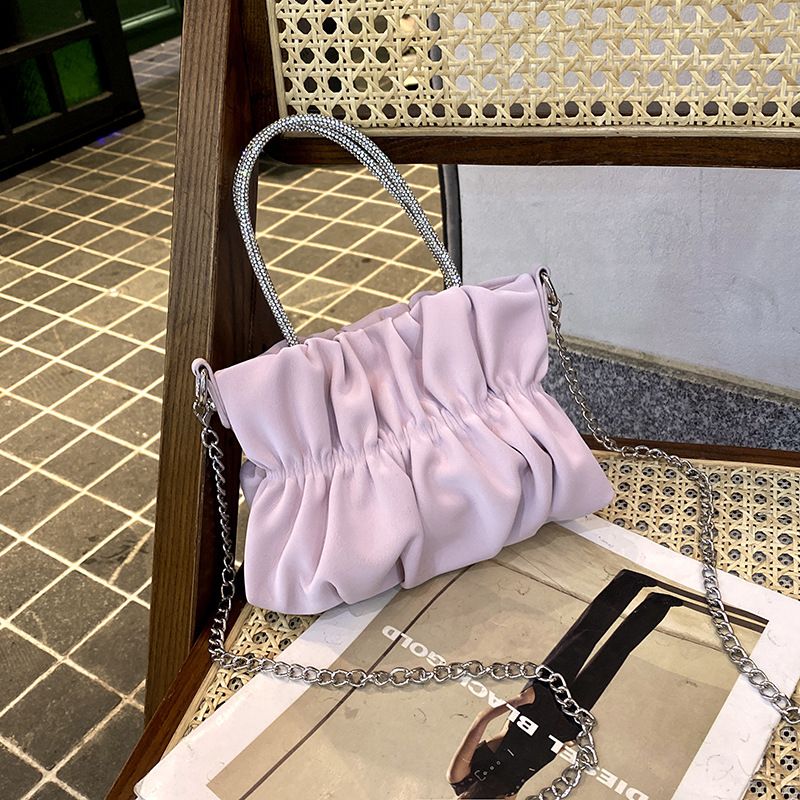 Borsa a mano plissettata semplice e versatile, tendenza estiva Fresh Cloud di alta gamma 2024 per le donne_voghion.com