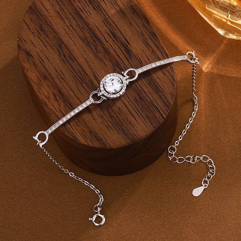 Bracciale di lusso leggero con zirconi rotondi in argento puro, squisito modello 2025, gioiello con conchiglia d'acqua_voghion.com