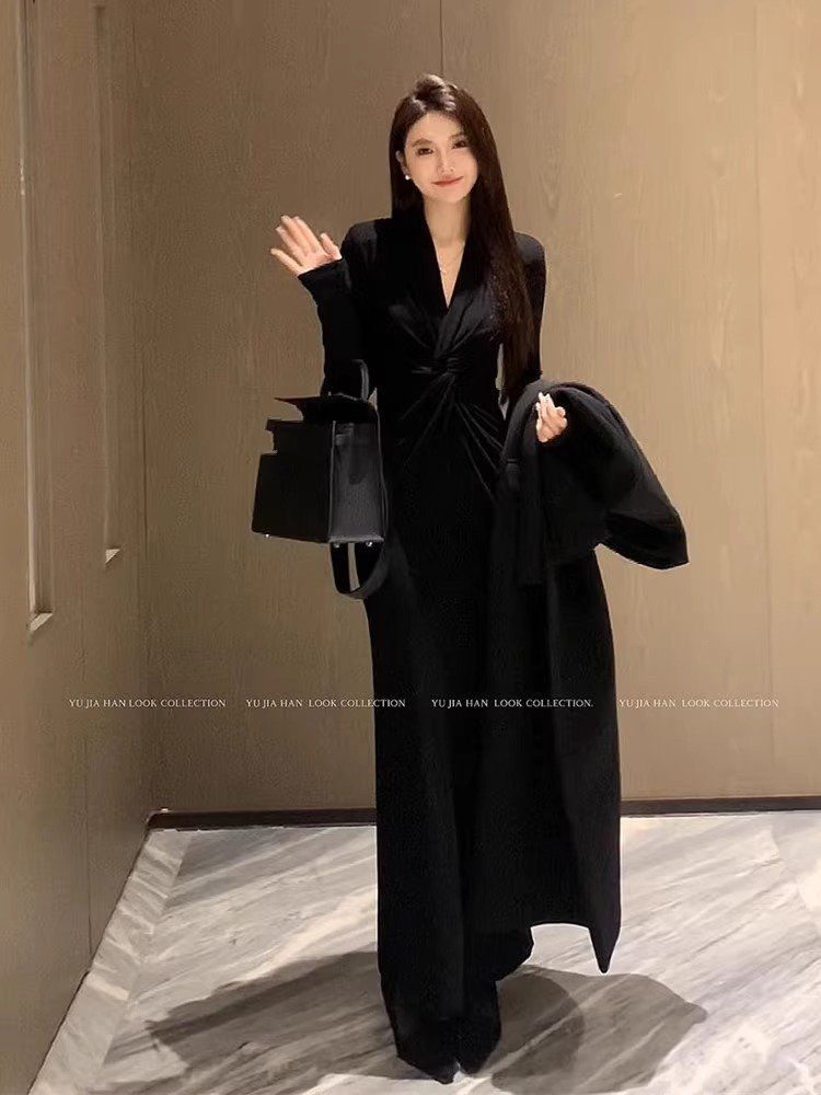 Cappotto slim fit in maglia a V nera di alta qualità, autunno 2025, elegante abito lungo di nicchia_voghion.com