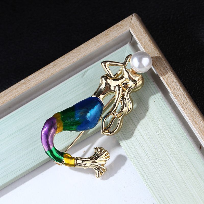 fashion personality painted oil drop mermaid corsage personality pearl pin buckle accessories brooch_voghion.com