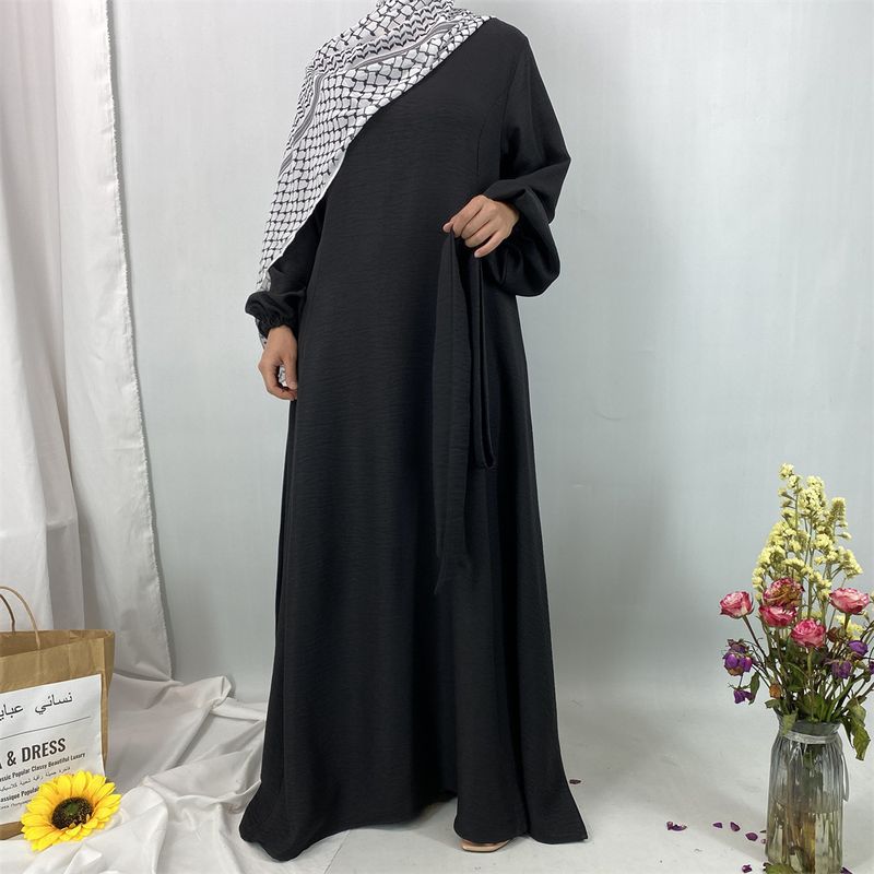 Elegantes muslimisches Abaya-Kleid – schlichtes, lockeres, langes Kleid (atmungsaktives Gewebe – perfekt für den Dubai-/Türkei-Stil)_voghion.com
