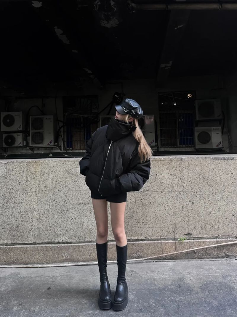 Ανδρικά Ρούχα High Street Stand Collar Αδιάβροχο Παλτό με Πλισέ Σχέδιο από Βαμβάκι Ανδρικό Φθινόπωρο και Χειμώνας Νέα Χαλαρή Τάση Cleanfit από Βαμβακερό Παλτό_voghion.com