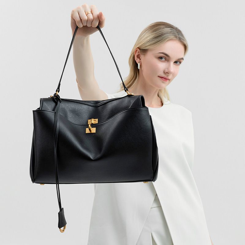 für Frauen 2025 Neue Rodeo Pendlertasche mit großer Kapazität B Marke Handtasche im gleichen Stil Strukturierte Umhängetasche_voghion.com