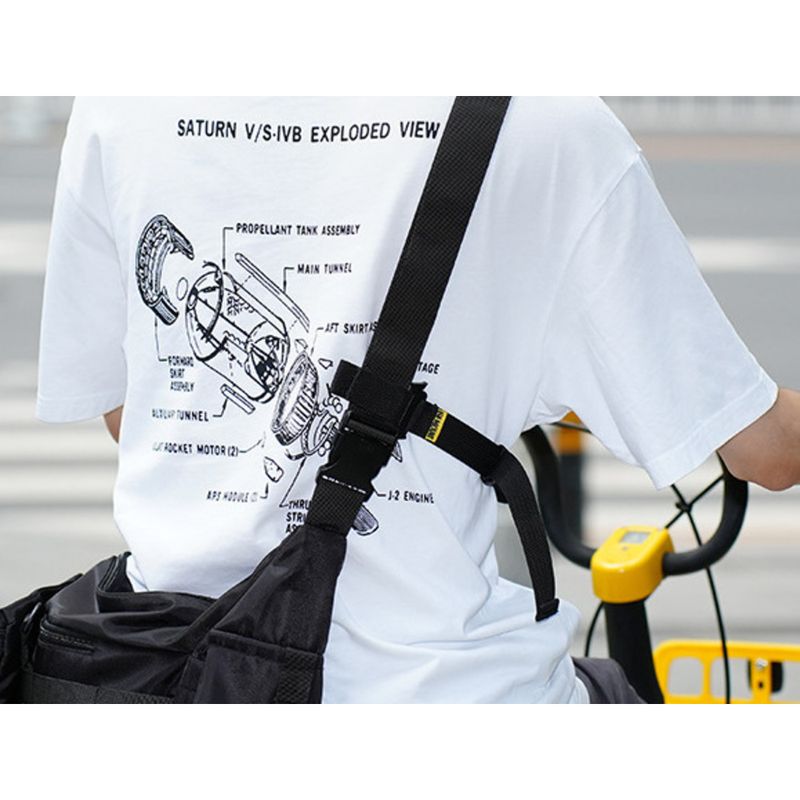 Outdoor bag with three-point auxiliary stability belt, magnetic suction buckle, diagonal cross bag, riding motorcycle_voghion.com
