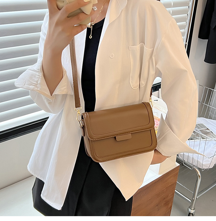 Correa Transmisión en vivo Estilo caliente Spot One Piece Dropshipping 2023 Primavera Pequeño bolso cuadrado Todo fósforo Bolso bandolera de un solo hombro Moda para mujer_voghion.com