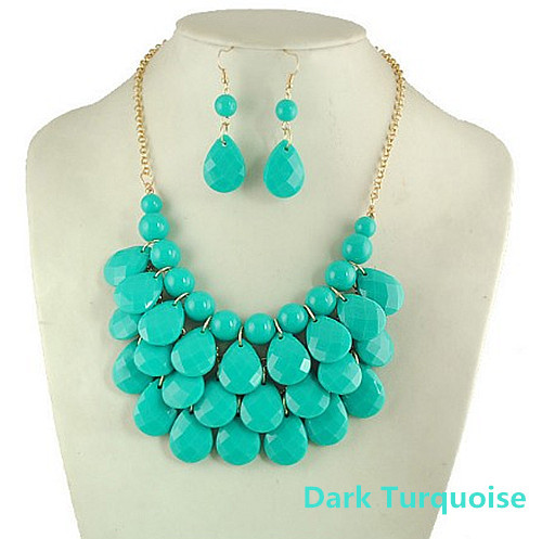 Korean style fashionable and sweet multi-layered drop-shaped acrylic tassel necklace and earrings set clavicle chain_voghion.com