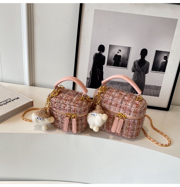 Borsa da donna versatile in stile lana nuova, alla moda, profumata, piccola, rotonda, autunno/inverno 2024_voghion.com