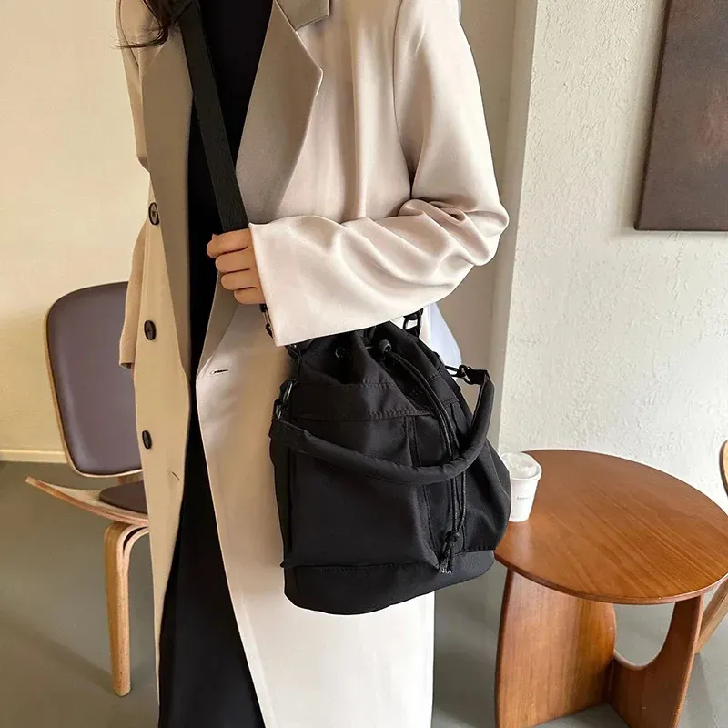1 Borsa a secchiello con tracolla e tracolla dipinta a mano, grande capacità, da donna, a cascata, 250314l_voghion.com
