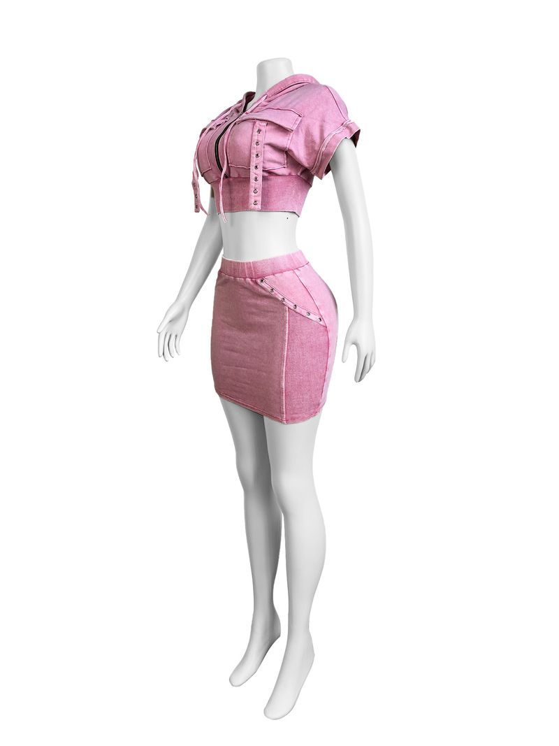 Roupas femininas lavadas, desgastadas, com decote em V, manga morcego, umbigo exposto, saia com capuz_voghion.com