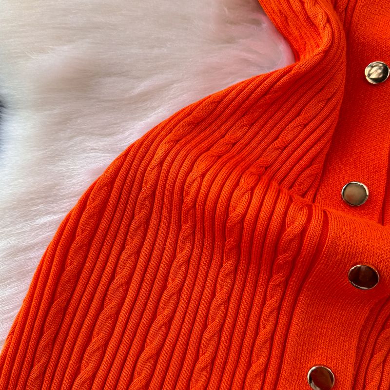 Robe brodée contrastée à manches courtes pour femme, style Xiaoxiang, automne et hiver, col à la taille, amincissante, simple boutonnage, en forme de A, tricotée_voghion.com