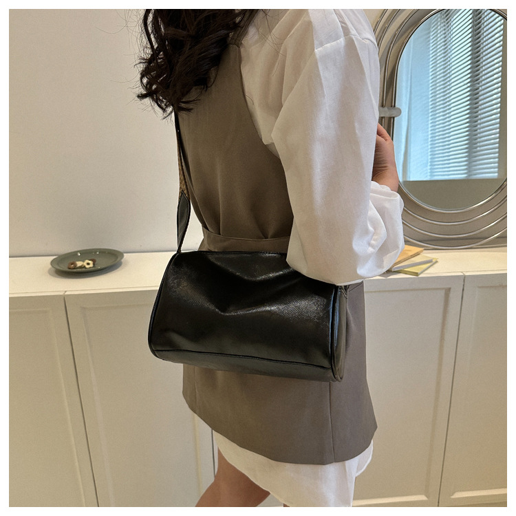 Borsa piccola retrò per donna 2024 Nuova borsa a tracolla singola con tracolla larga alla moda e casual per borsa a tracolla per ragazze_voghion.com