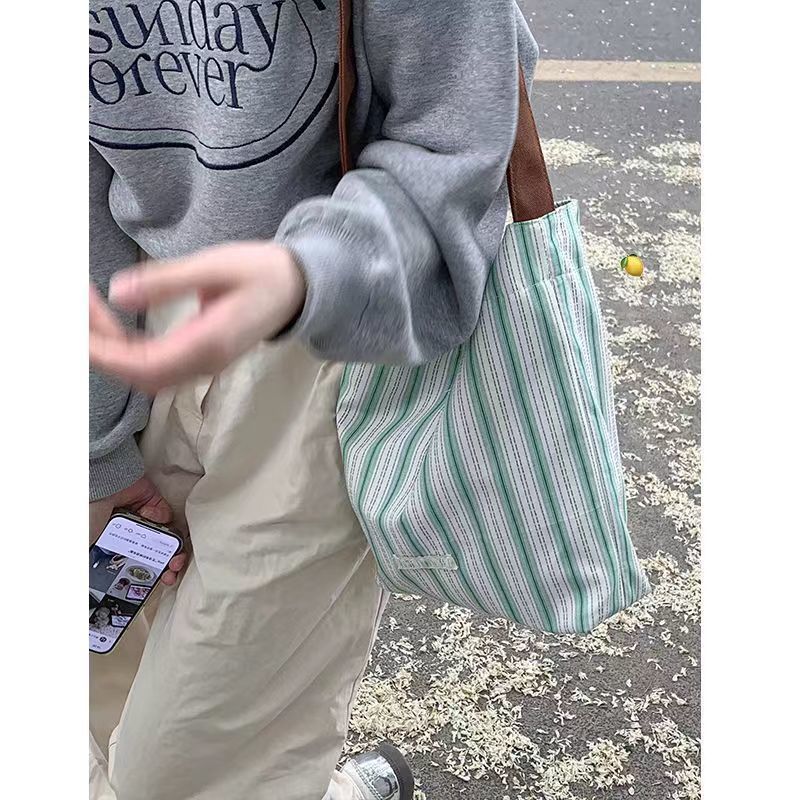 Borsa in tela di grande capacità per donna, nuova borsa a tracolla casual estiva a righe da pendolare_voghion.com