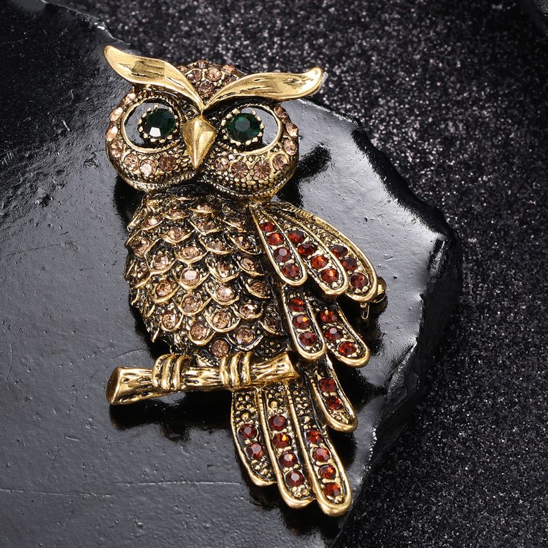 Spilla a forma di animale in lega di lusso di alta qualità con diamanti intarsiati, accessorio versatile per abbigliamento da donna_voghion.com