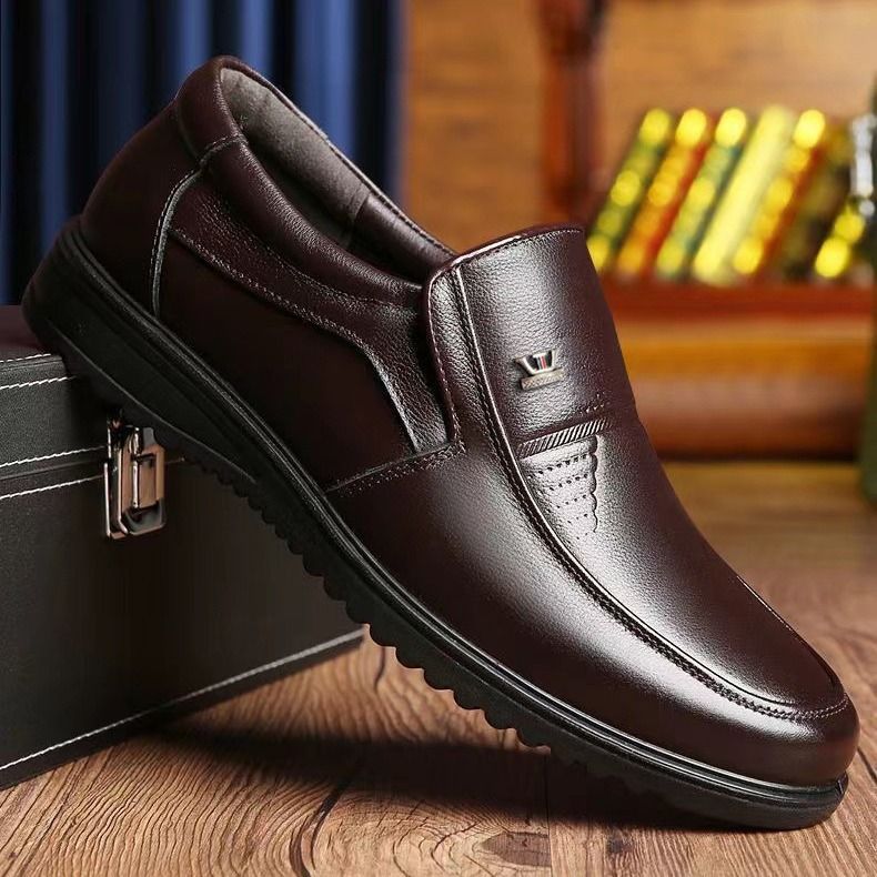 【 】 Crown Men's Casual With Sole Surface, Anti Slip And Breathable Soft Leather Shoes For Men, Easy To Step On_voghion.com