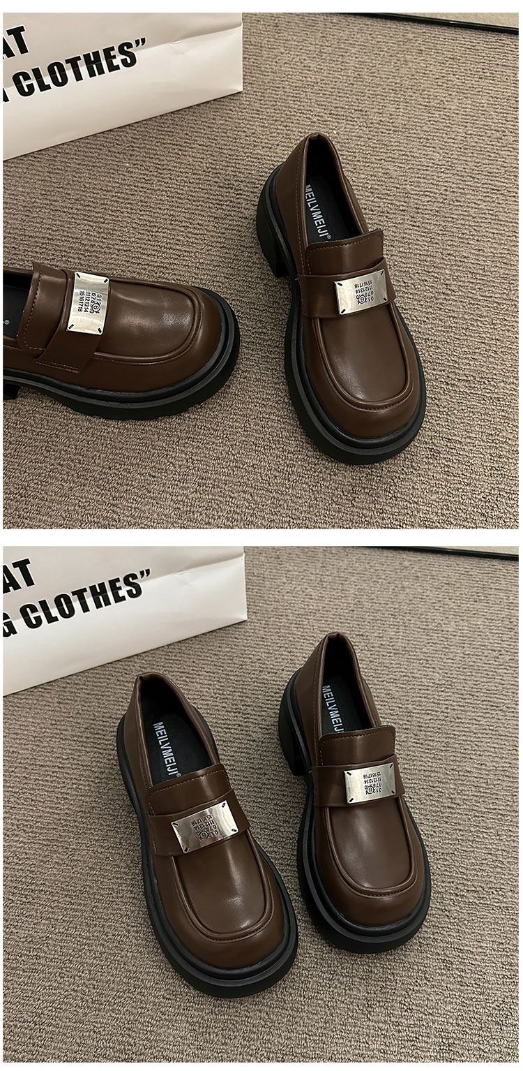 Svarta sula små läderskor för kvinnor höst college stil JK metall fot spark tjock klack Brittiska loafers singel_voghion.com