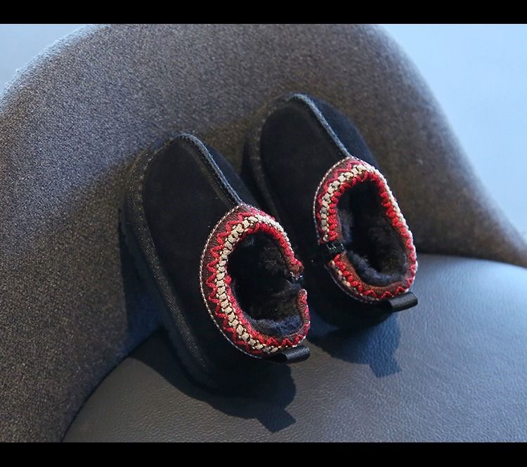 Unisex Kids Winter Snow Boots – Warm Fleece-Lined Mid-Cut Shoes With Hook & Loop Closure (Black/Tan/Cream, Sizes 15-27, Non-Slip Rubber Sole)_voghion.com