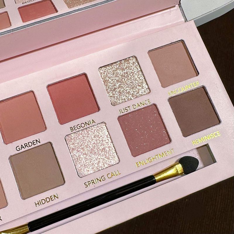 Nova oljna slika Begonia v prahu, rjava mat biserno bleščeča zemeljska barva, očesna ploščica z nizko nasičenostjo_voghion.com