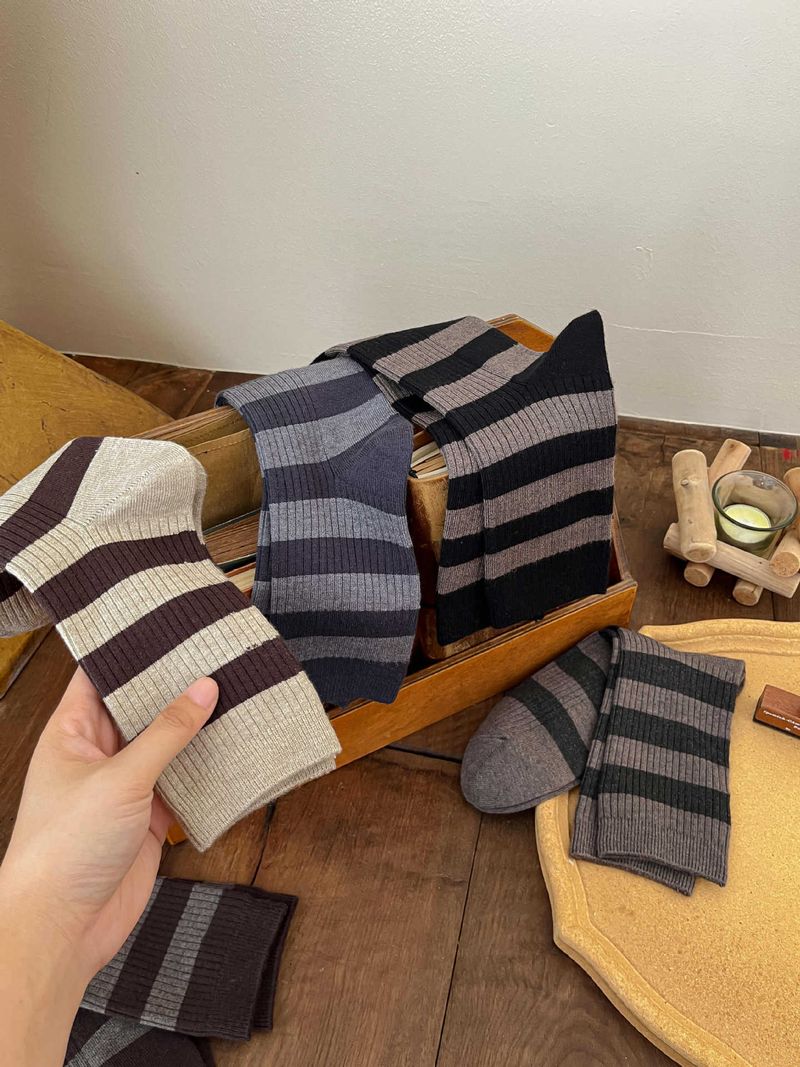 Crew Socks Men's Striped Cashmere Socks For Autumn And Winter, Versatile And Casual, Soft And Sticky Socks, Fashionable Coffee Colored Pile Socks_voghion.com