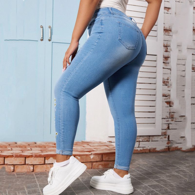 women's large size stretch embroidered small-foot denim trousers_voghion.com