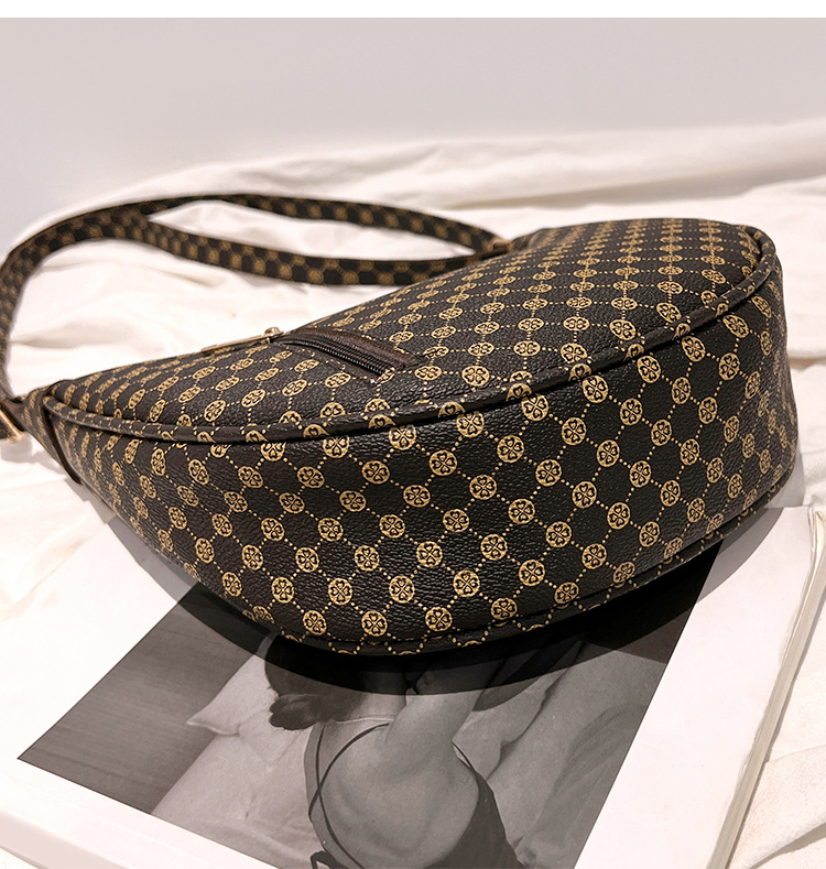 2023 New Sweet Versatile Underarm Bag Women's Bag Small Design Shoulder Bag Korean Underarm Bag Student Bag_voghion.com
