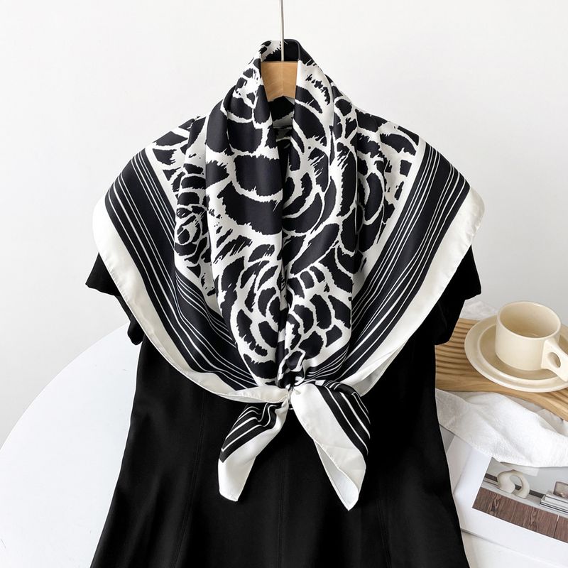 2024 Neuer 90-Quadrat-Rosen-Design-Sommerschal aus Seide mit dünnem, leichtem, atmungsaktivem Sonnenschutz_voghion.com