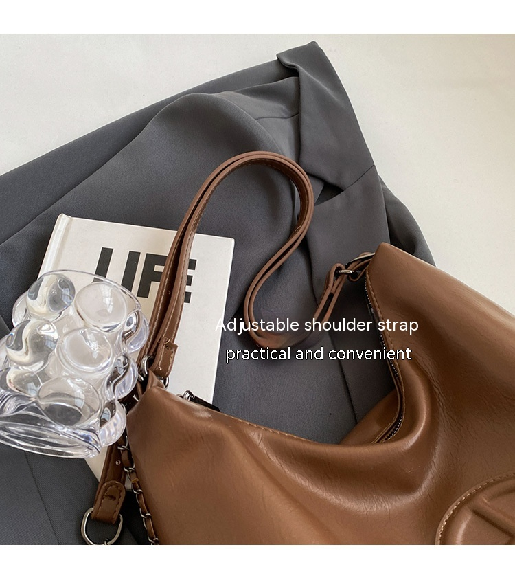 2024 Light Luxury Creative Women's New Cool And Trendy Saddle Bag Fashion Large Capacity Shoulder Bag Solid Color Handbag_voghion.com