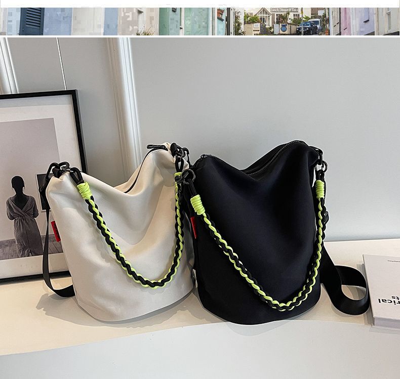 2023 Canvas Bucket Bag Geweven Ontwerp Dames Handtas Grote Capaciteit Schouder Crossbody Voor Vrouwen Casual Reizen Winkelen_voghion.com