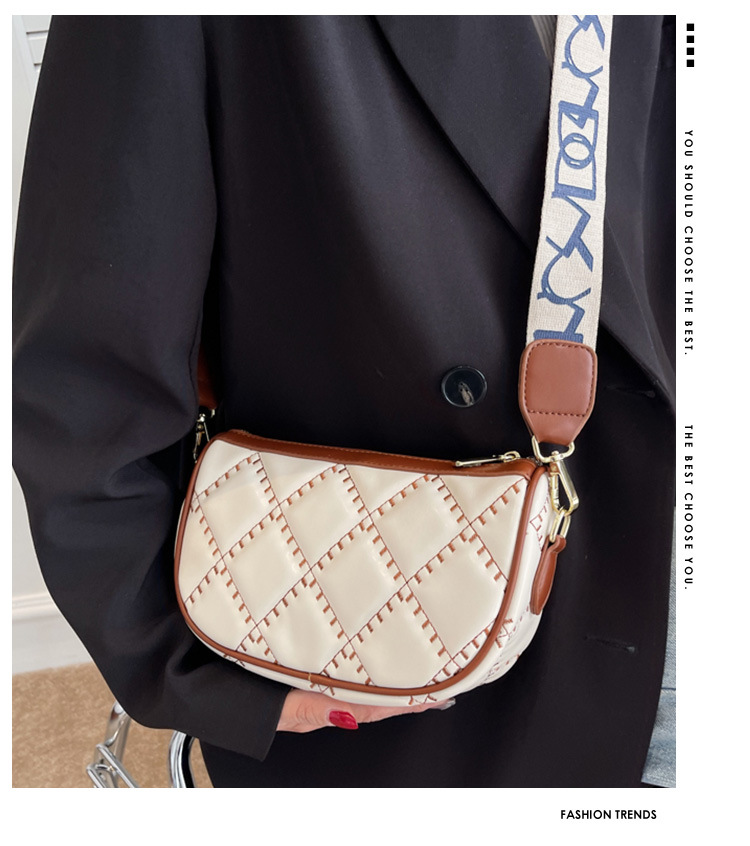 Damentaschen Neu 2023 Frischer Stickgarn-Trend Damentaschen Aolid-Farbdiamanttasche Damen breiter Schultergurt Nischensatteltasche_voghion.com