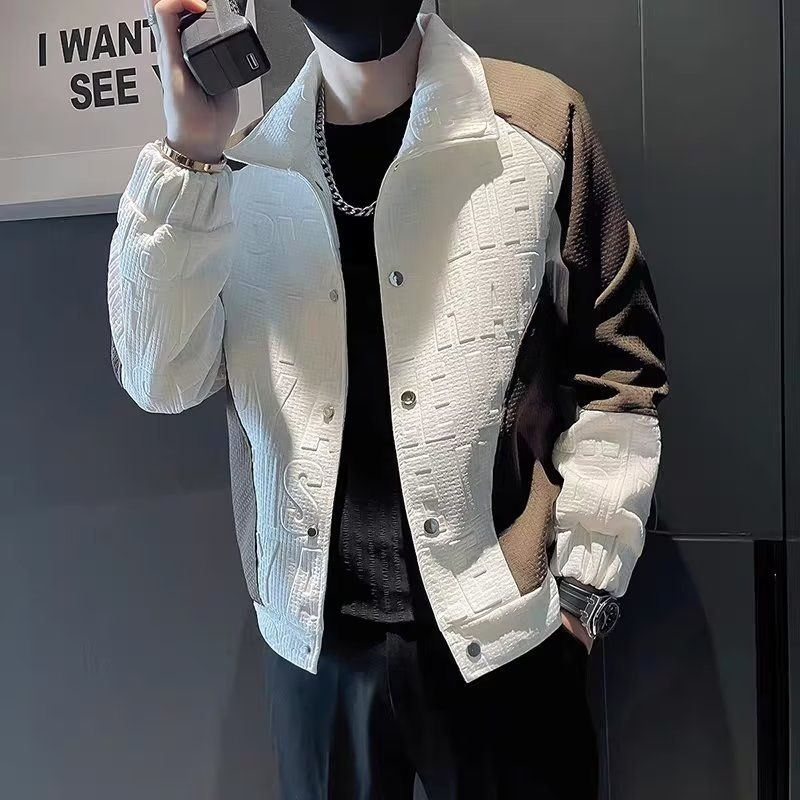 2023 Nei Hierscht Moudemark Pi Shuai Männer Jacket Splicing Kontrast Faarf Trend Versatile Slim Fit Mantel_voghion.com