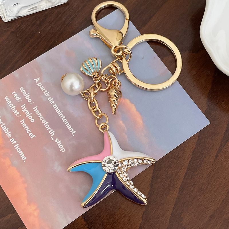 marine Series Summer Alloy Diamond Car Keychain Conch Shell Pendant Exquisite Small Gifts_voghion.com