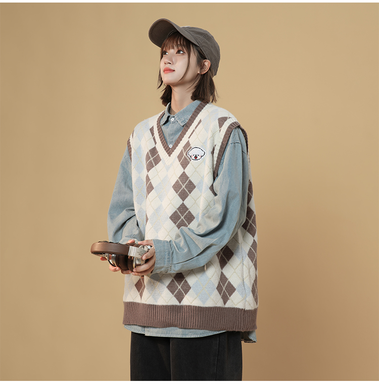 Autumn/Winter Academy Style V-Neck Diamond Knitted Vest Women's Kam Shoulder Layered Sweater with Embroidered Top A04_voghion.com