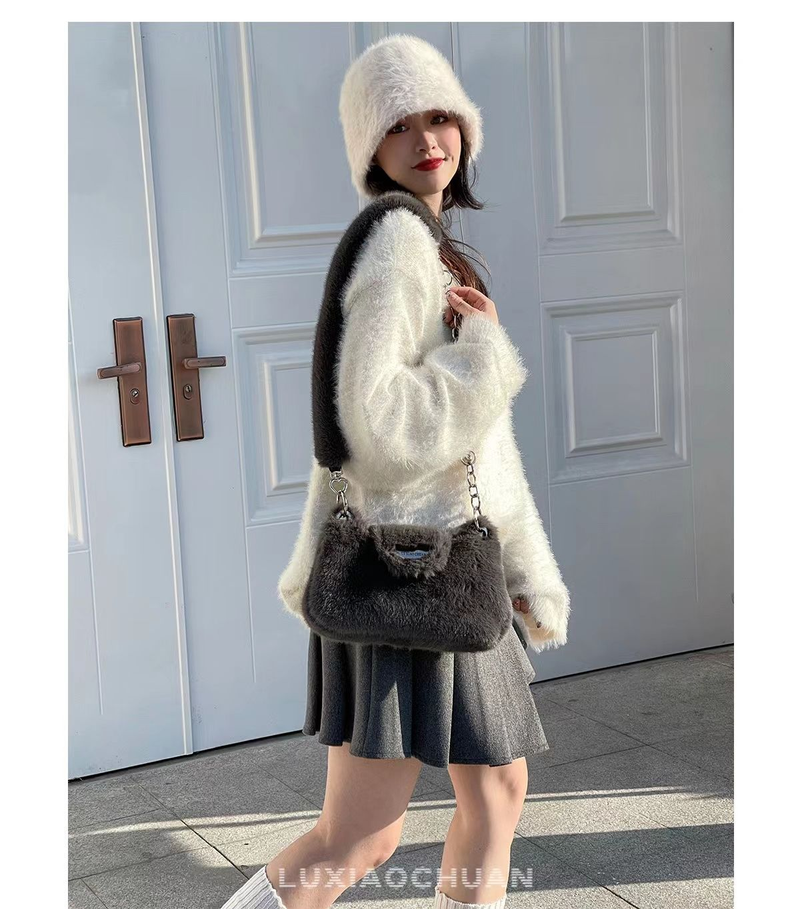 Y2K filles épicées haute qualité aisselles croix corps chaîne décontracté mignon sac en peluche fille_voghion.com