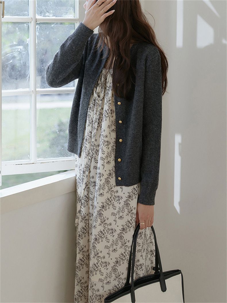 Cardigan lavorato a maglia con scollo rotondo e bottoni dorati, da donna, coreano, delicato, autunno 2024, casual, basico, giacca_voghion.com