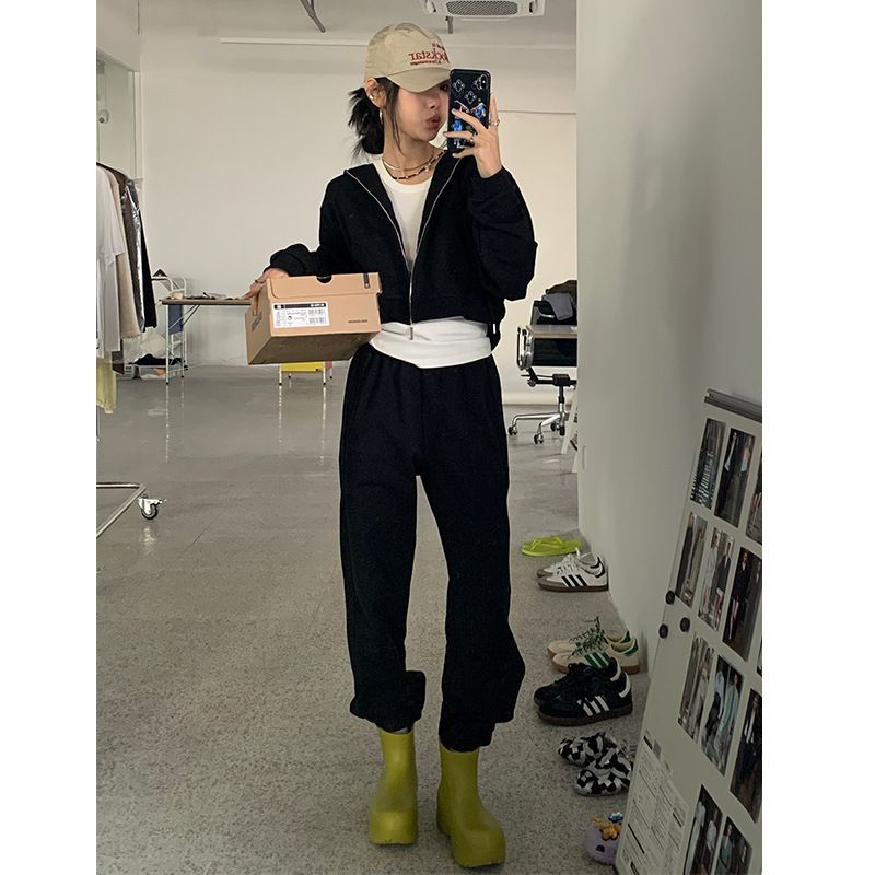 Spring New Casual Short Sports Hooded Sweatshirt Loose Solid Color Shorts Slimming Leg Binding Sweatpants Set For Women_voghion.com