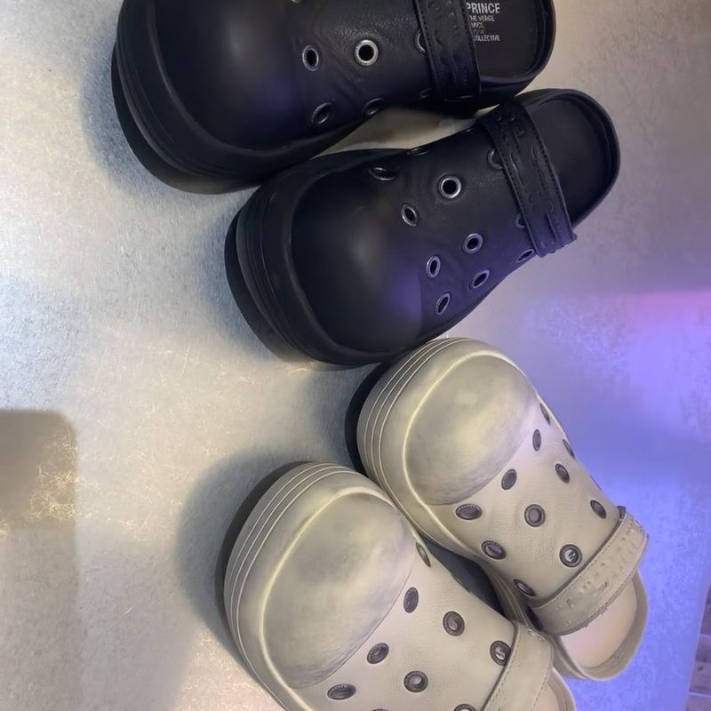 grandi vecchie scarpe sporche con buco nel tunnel del vento, sandali, pantofole estive, sandali casual con suola spessa_voghion.com