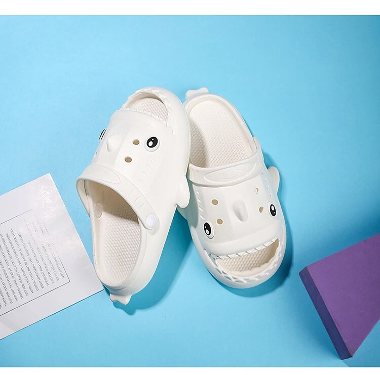 Pantofole da giardino estive per bambini con foro per cartoni animati Sandali con suola morbida antiscivolo Scarpe da spiaggia per esterni ad asciugatura rapida_voghion.com