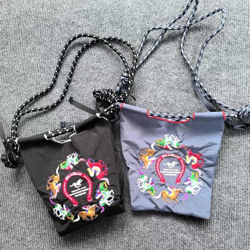 Mini-Handtasche für Damen, Sommer, neu, bestickt, Einzelpreis, Crossbody-Ball, gleicher Stil, leicht, für Reisen und Pendler, Canvas_voghion.com