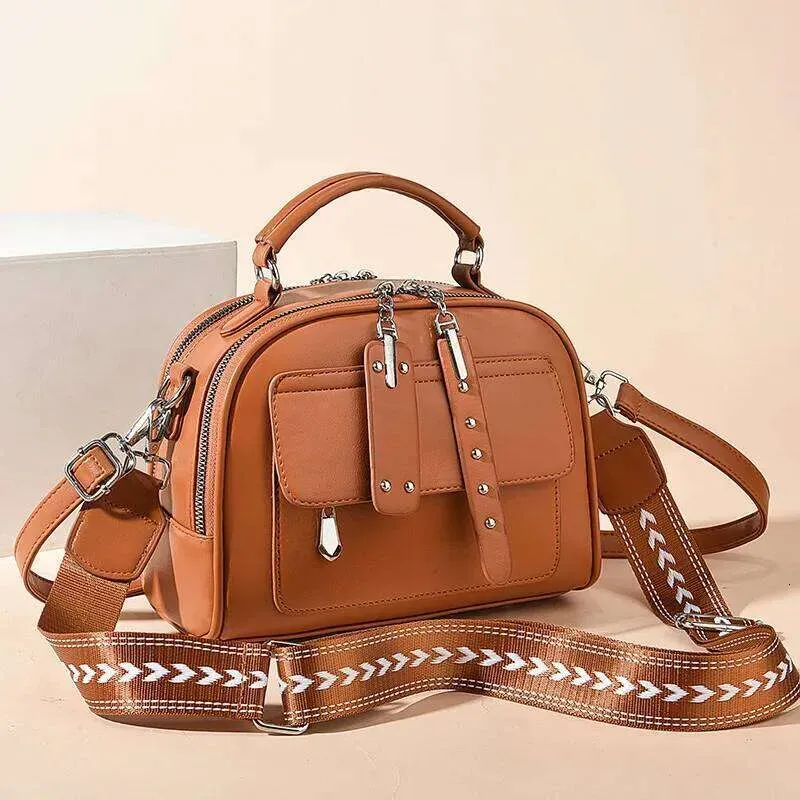 Bags New Brand For 2025 Designer Handbag Women Handbags Leather Printed Monogram Single Shoulder Straddle Bag_voghion.com