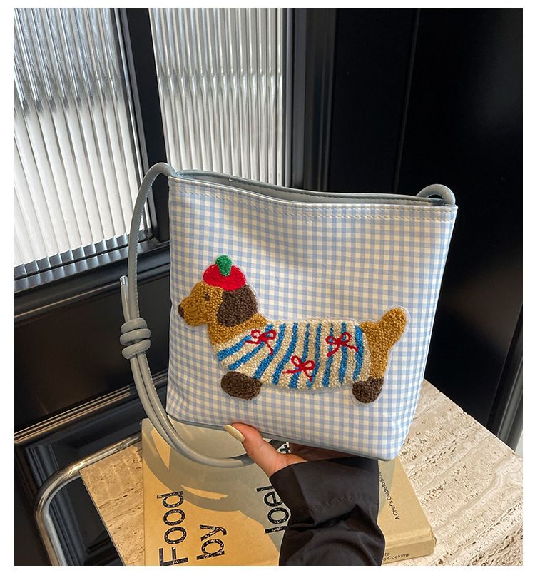 Niedlicher Welpe Canvas Eimer modische und vielseitige karierte Umhängetasche, koreanische Nischen-Cartoon-Handtasche_voghion.com