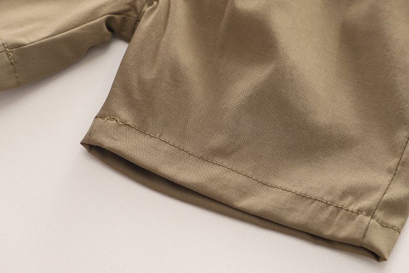 2024-es nyári egyszínű rövid ujjú öltöny új gyermekruházat hétköznapi fiú rövidnadrág szett szép ruhák_voghion.com