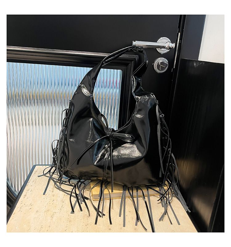 Trendy Fashion Tassel Underarm For Women 2025 Autumn New Korean Style Casual Versatile Single Shoulder Commuter Bag_voghion.com