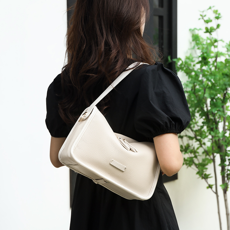 Frauen Einkaufstasche Hohe Qualität Echtes Leder frauen Schulter Umhängetasche Designer Einfarbig Rindsleder Weibliche Messenger_voghion.com