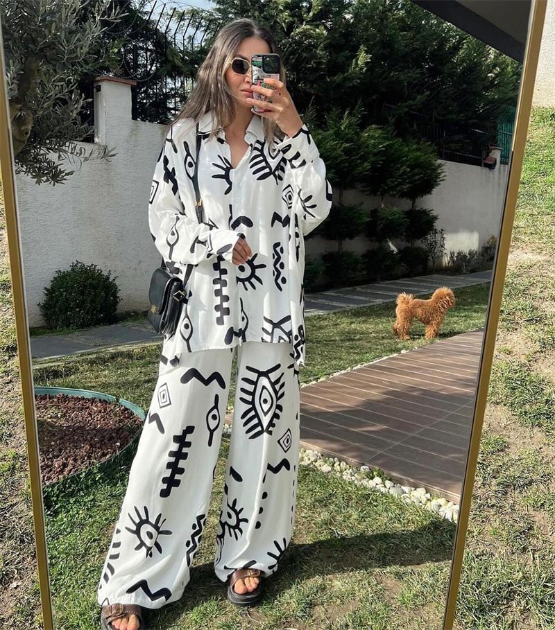 Abbigliamento da donna spot abbigliamento da donna 2024 nuova moda top larghi stampati con lacci pantaloni a vita alta gamba larga set due pezzi_voghion.com