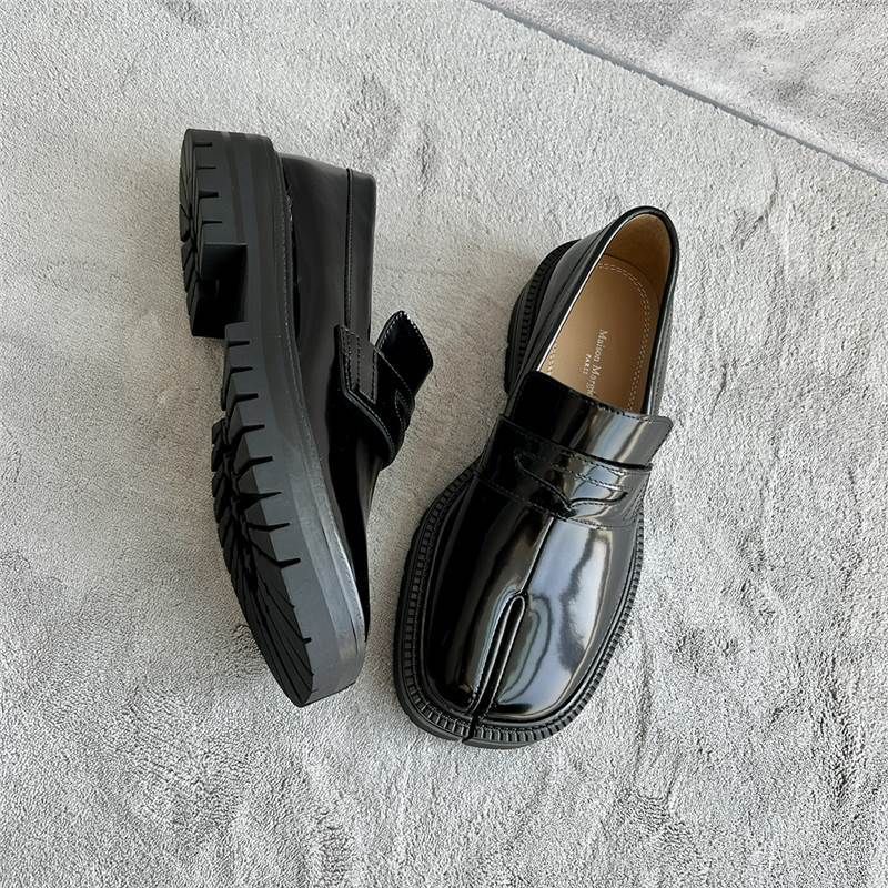 Niche Loafers Tabi Split Toe For Women Pig Hoof Thick Sole Chunky Heel Slip-On Genuine Leather Shiny Casual Single Shoes_voghion.com
