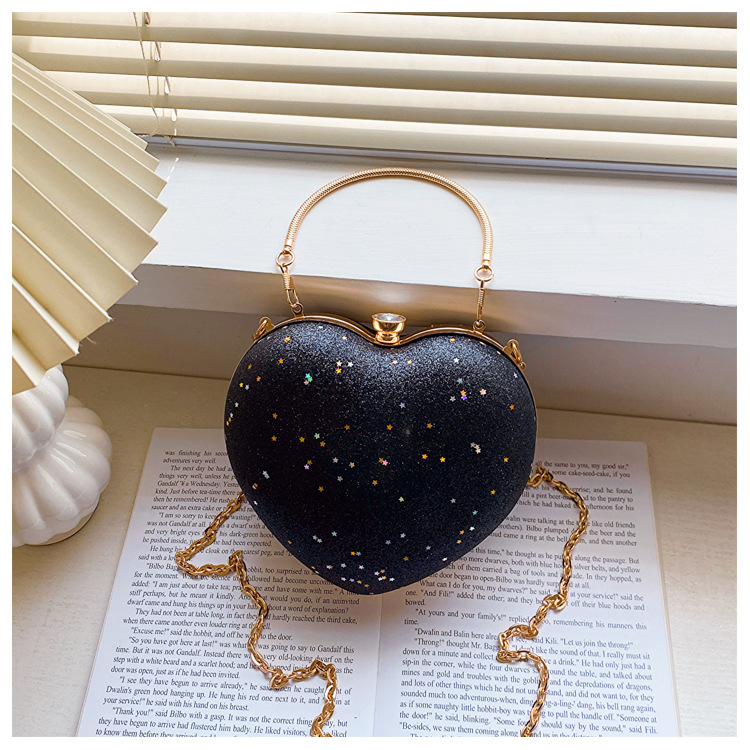 2024 Nuova borsa da donna alla moda e alla moda per la festa serale con tracolla a catena a forma di cuore con tracolla singola_voghion.com