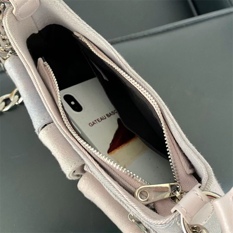 Niche Design Tooling Pocket Bag Donna 2023 Summer New High-end Borsa ascellare Borsa a catena Messenger_voghion.com