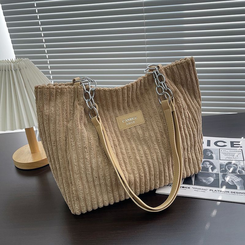Borsa a tracolla singola alla moda in velluto a coste con catena, grande capacità, da donna, autunno 2023_voghion.com