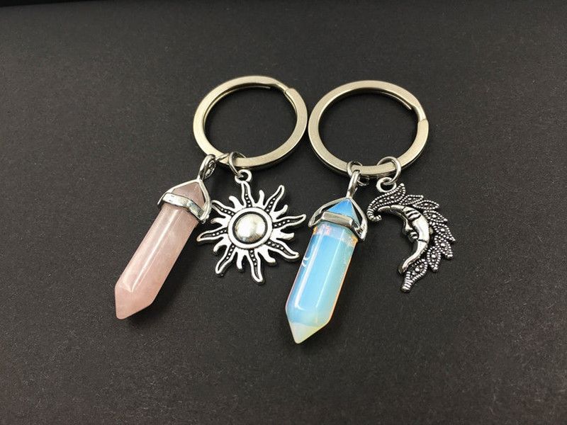 Onderwijs- en kantoorbenodigdheden: 2 stuks zon- en maankristallen sleutelhangers_voghion.com